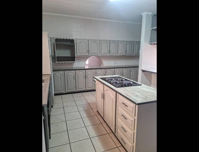 3 BEDROOM HOUSE FOR SALE IN EDELWEISS